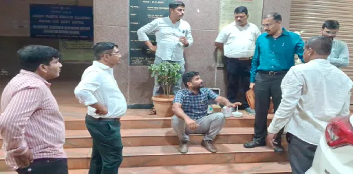 Lokayukta catches Superintendent of Cooperative Department while accepting bribe