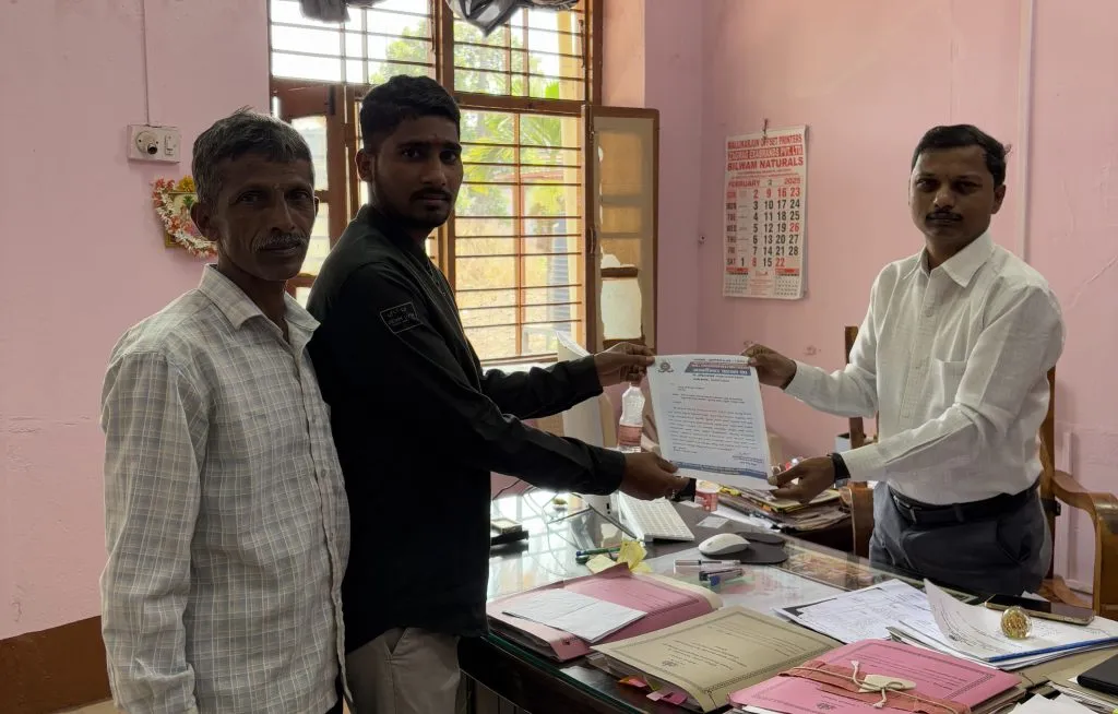 Allow work related to Aadhaar card to be done without any hassle