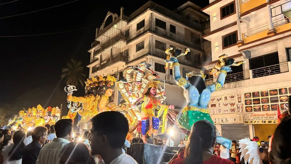 The town of Mathgram was adorned with the colors of Shimgotsava.