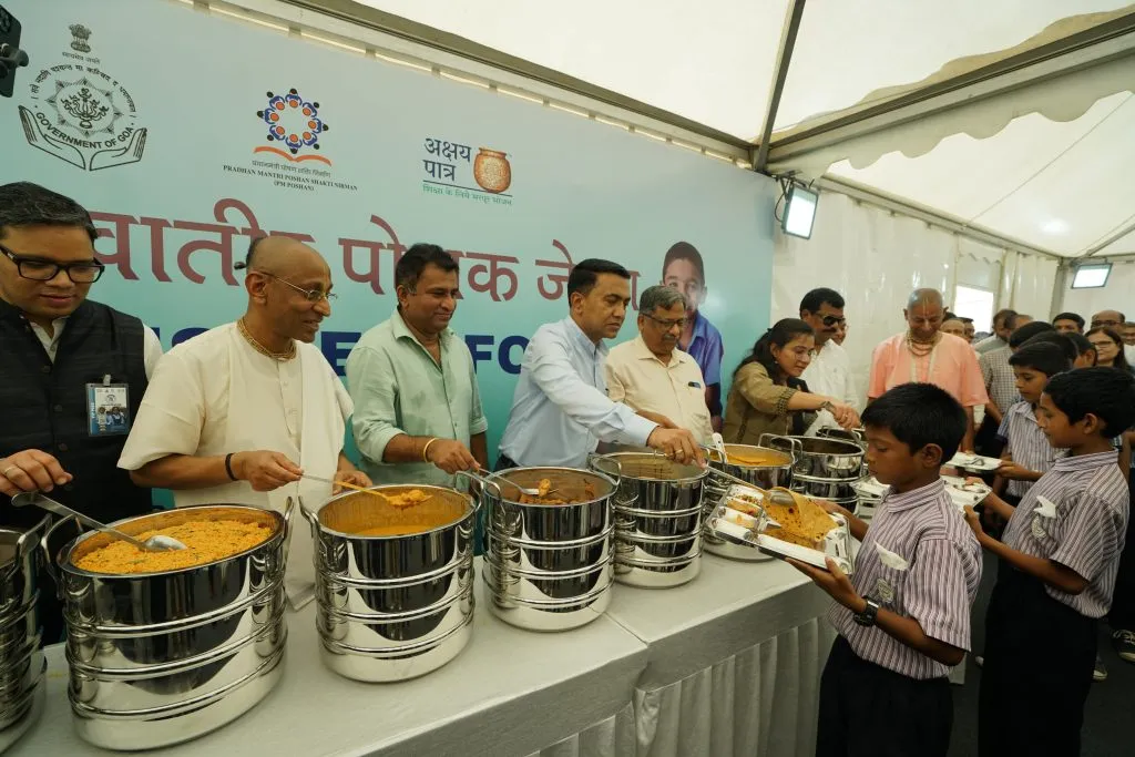 ‘अक्षय पात्र’चे पर्रीकरांचे स्वप्न दहा वर्षांनंतर पूर्ण Parrikar's dream of 'Akshay Patra' fulfilled after ten years