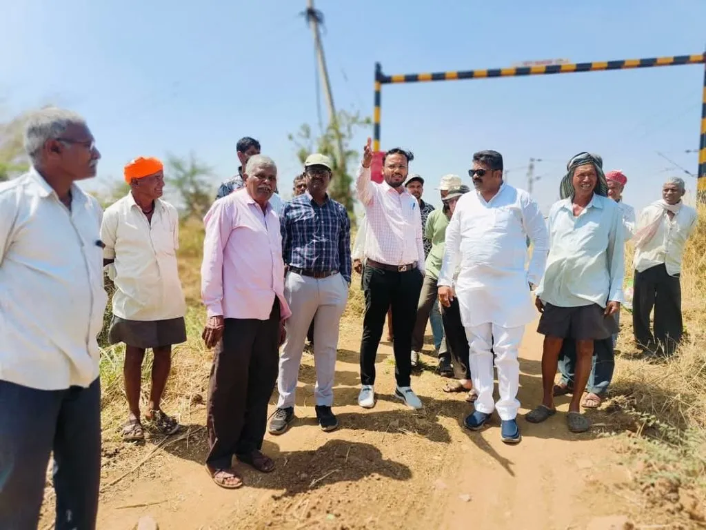 Provide facilities at Kanbargi Railway Gate