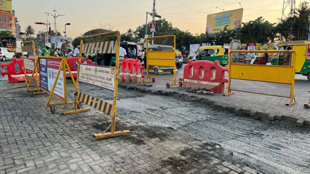 Concreting work begins on excavation at Goavees