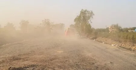 आंतरराज्य महामार्ग बनला मृत्यूचा सापळा Interstate highway becomes a death trap