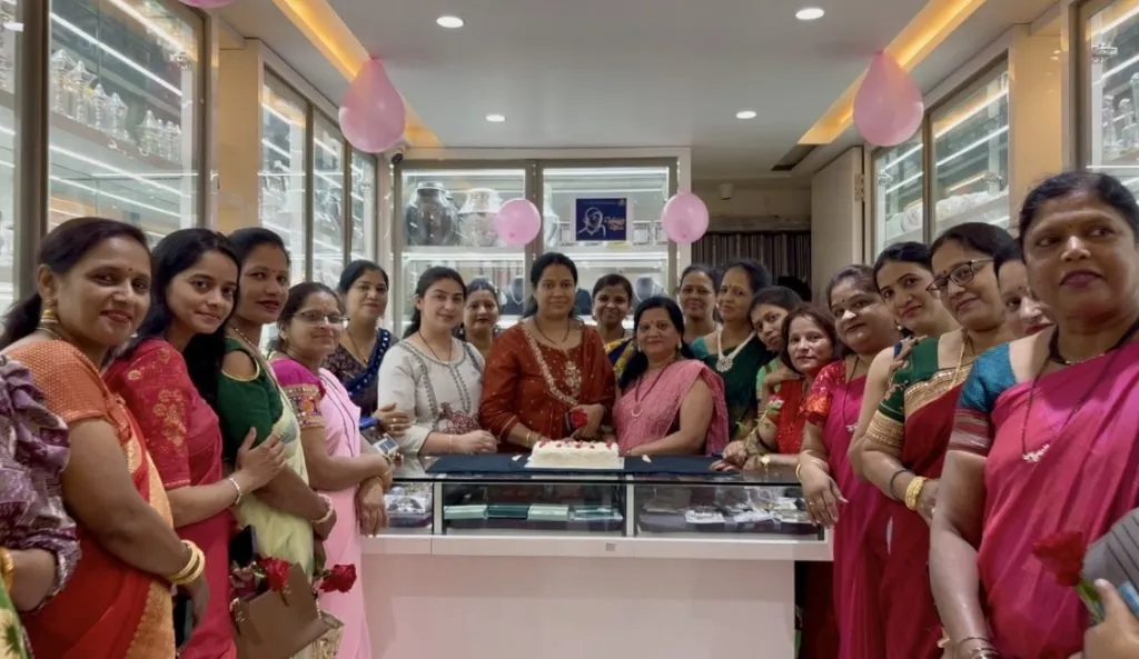 डी. के. हेरेकर ज्वेलर्सतर्फे महिला दिन उत्साहात D. K. Herekar Jewellers celebrates Women's Day with enthusiasm
