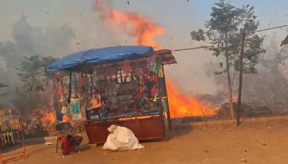 Grass fire at the foot of Rajhansgad