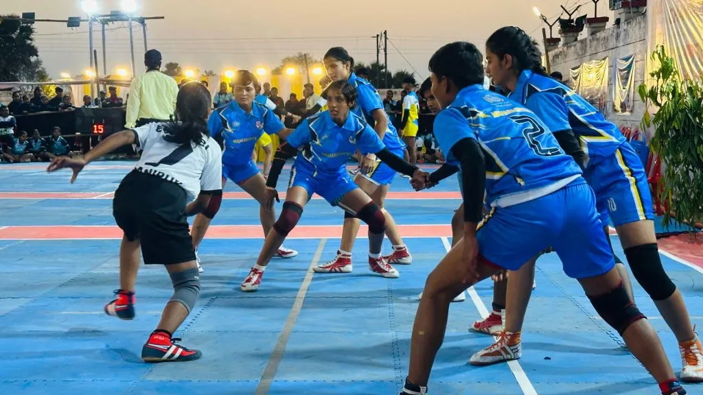 Maharashtra opens with a bang in both groups