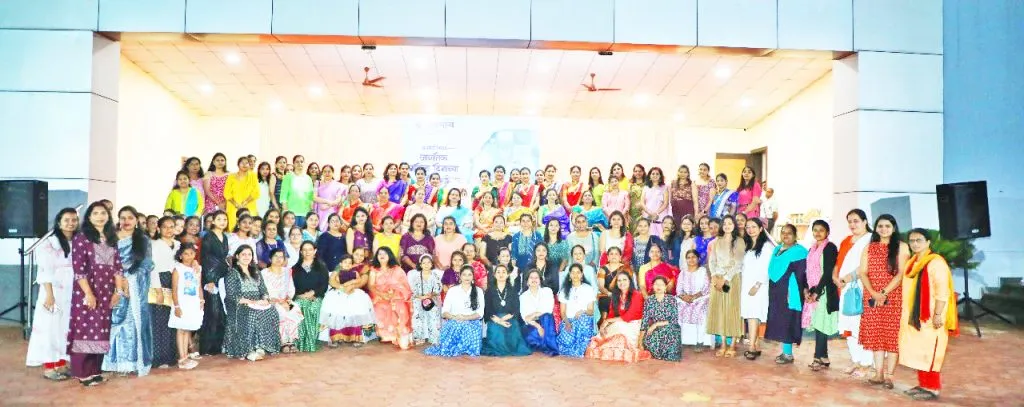 लोकमान्य सोसायटीतर्फे जागतिक महिला दिन साजरा Lokmanya Society celebrates International Women's Day