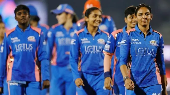 'Eliminator' today between Mumbai Indians-Gujarat Giants