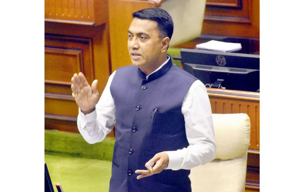 करमळीत अधिकाधिक रेल्वे थांबण्यासाठी प्रयत्न करणार Efforts will be made to ensure that more trains stop at Karmali.