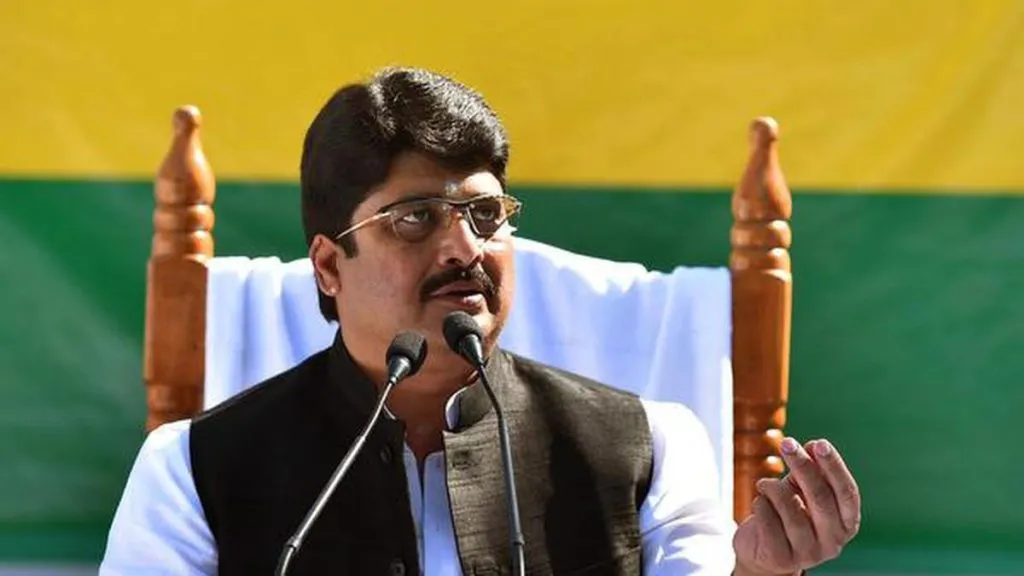 Raja Bhaiya's troubles increase