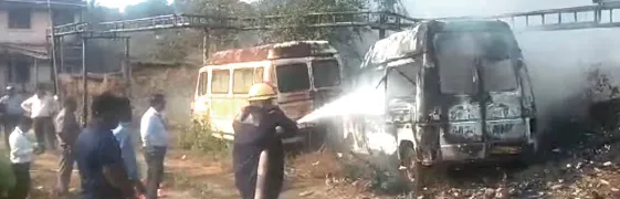 Fire breaks out in a stationary ambulance in Chiplun