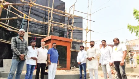 A statue of Lokshahir Annabhau to be erected in Satara