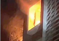 शॉर्टसर्किटने आग लागून तीन लाखांचे नुकसान Fire caused by a short circuit results in a loss of three lakhs