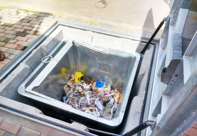 Underground dustbin for waste disposal