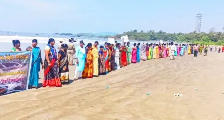 केणी येथील नियोजित खासगी वाणिज्य बंदराला ग्रामस्थांचा विरोध Villagers oppose planned private commercial port in Keni