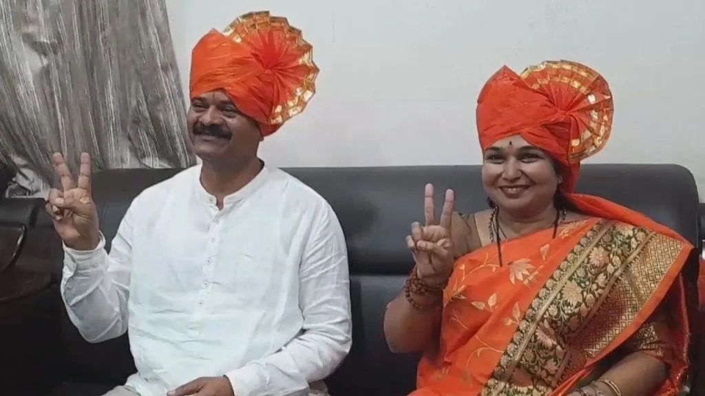 Mangesh Pawar is the mayor of Belgaum and Vani Joshi is the deputy mayor.