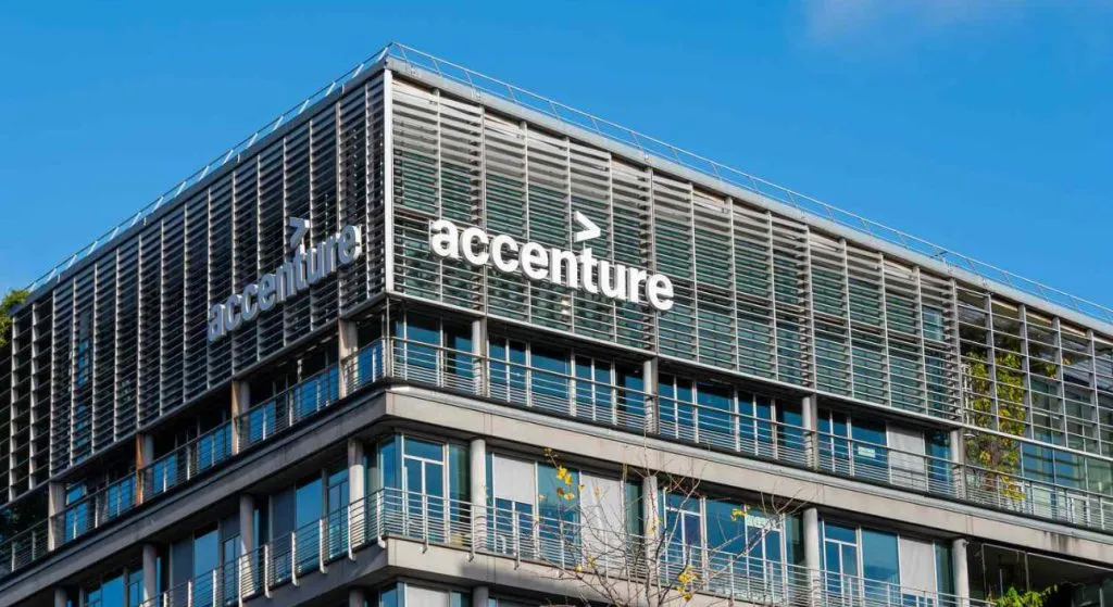 Accenture's revenue grows by 5 percent