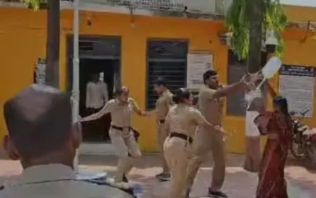 बीडमध्ये महिलेनं पोलिस स्टेशनच्या बाहेर डीझेस घेतले ओतून Woman Pours Diesel Outside Police Station in Beed