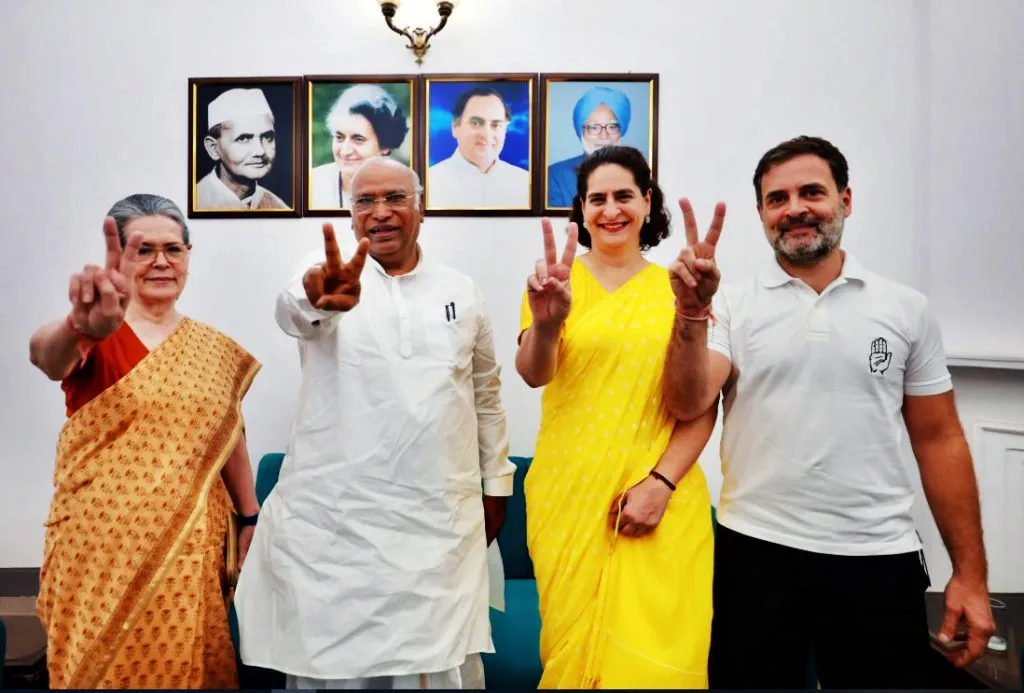 काँग्रेस अधिवेशन: राहुल गांधी अभिमन्यू की अर्जुन होणार? Congress Session: Will Rahul Gandhi be Abhimanyu or Arjuna?