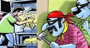 House burglary in Mhaisal: Cash and jewelry stolen