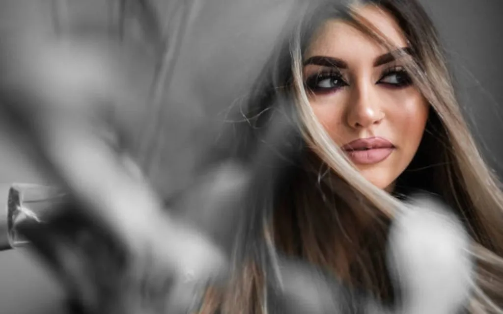 देशातील टॉप थर्टी हेअर स्टायलिस्टमध्ये ‘हेमंत’ Hemant among the top thirty hair stylists in the country