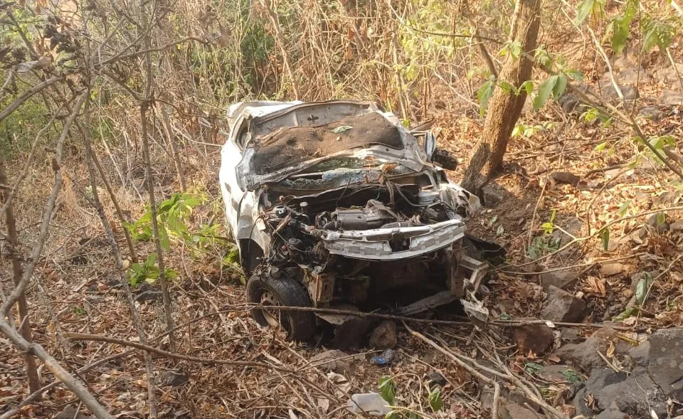 Car Falls into Gorge, Naib Tehsildar Seriously Injured
