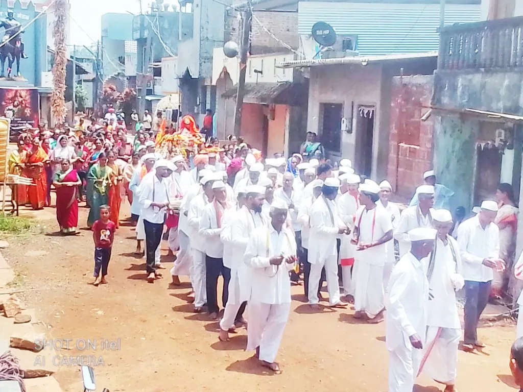 The alarm of Vithunama echoed in the western part of the taluka.