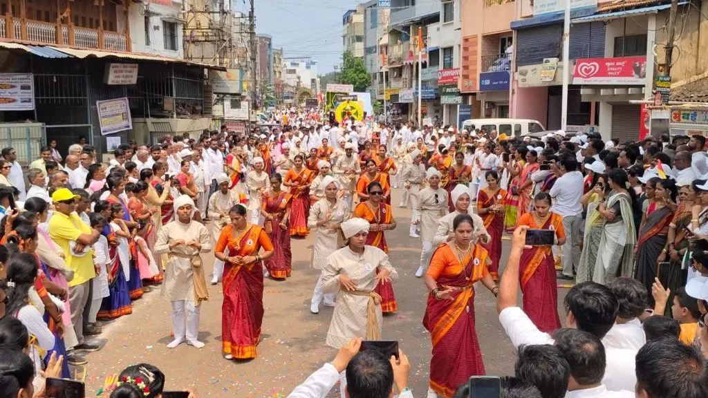It is necessary to follow the principles of Lord Mahavira.