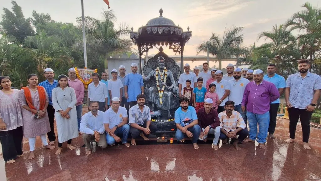 शिवप्रतिष्ठान हिंदुस्थानतर्फे शिवपुण्यतिथीचे आचरण Shiva Punyatithi celebrated by Shiv Pratishthan Hindustan