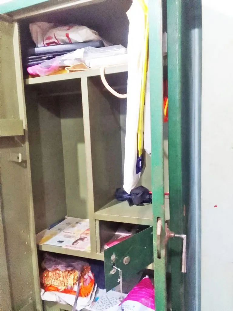 Theft of Rs 5 lakh in broad daylight in Uchgaon