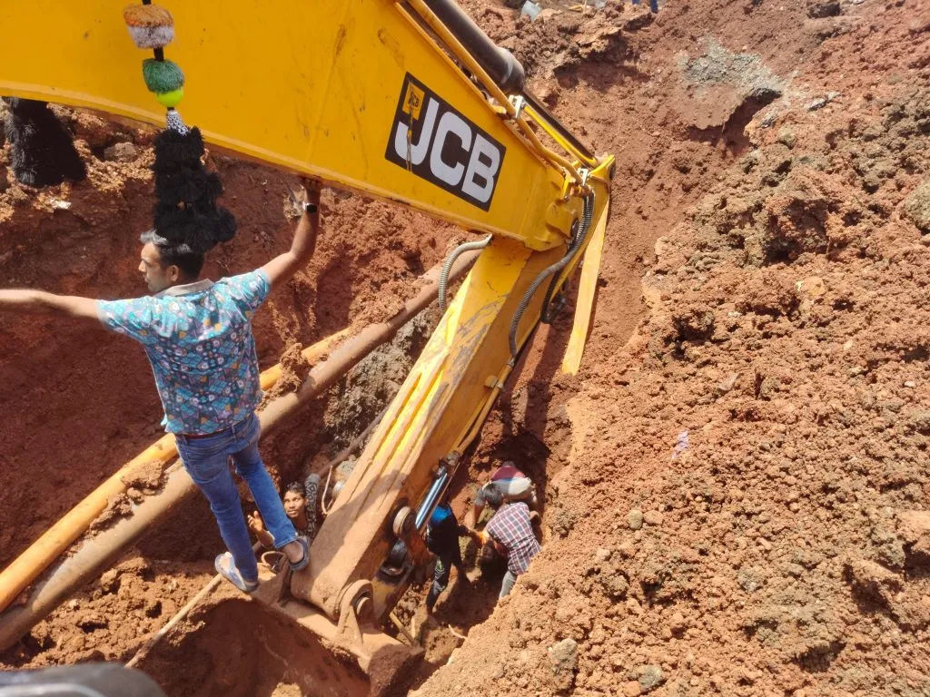 Two workers die in landslide