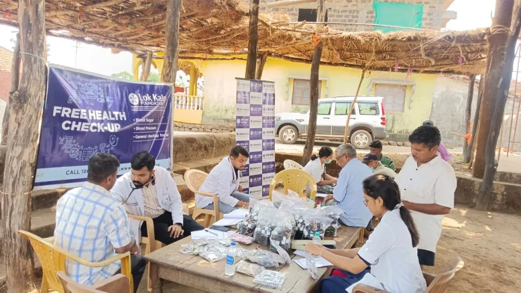 Free health camp at Chigule by Lokkalp-KLE Ayurveda