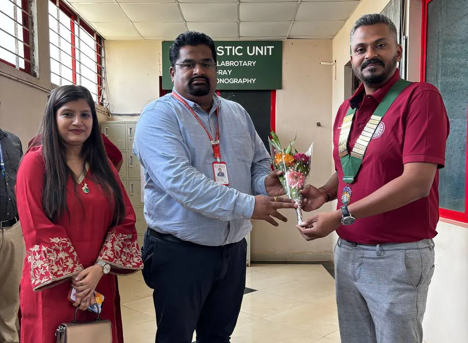 बेळगाव राऊंड टेबलतर्फे एसबीजी हॉस्पिटलला एक्स रे मशीन Belgaum Round Table donates X-ray machine to SBG Hospital