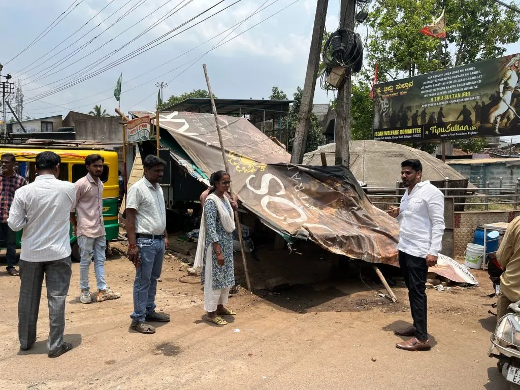 Remove encroachments in Laxmi Market; otherwise, we will run JCBs