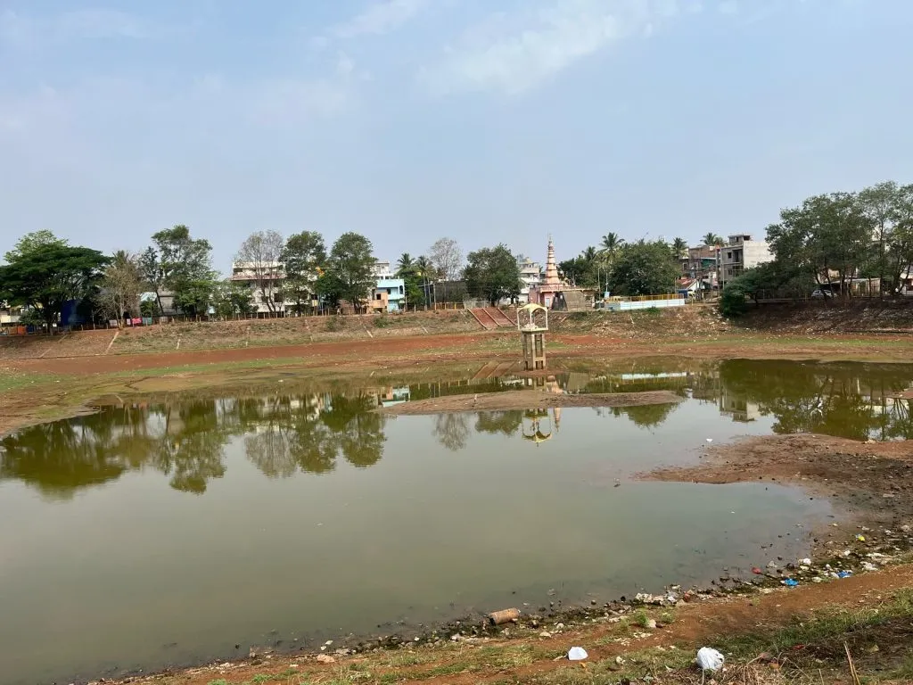 तलावांच्या पाणी पातळीत झपाट्याने घट Rapid decline in water levels in lakes