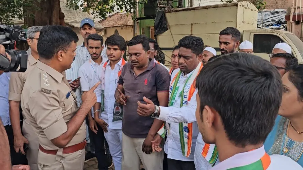 The incident at the Congress rally has tarnished the image of Belgaum Police.