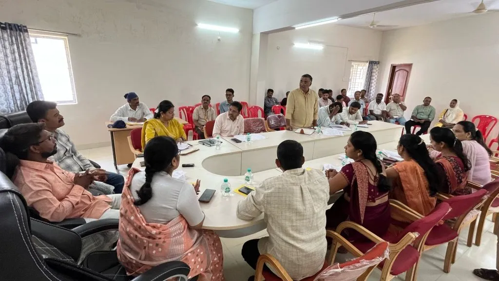 घनकचरा व्यवस्थापन वसुलीत गोलमाल Solid waste management recovery scam