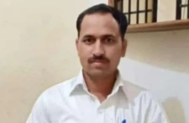 Praveen from Waghoshi won three crore and a Thar