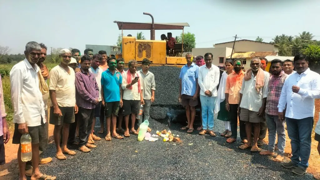 Road asphalting begins in Kawalewadi