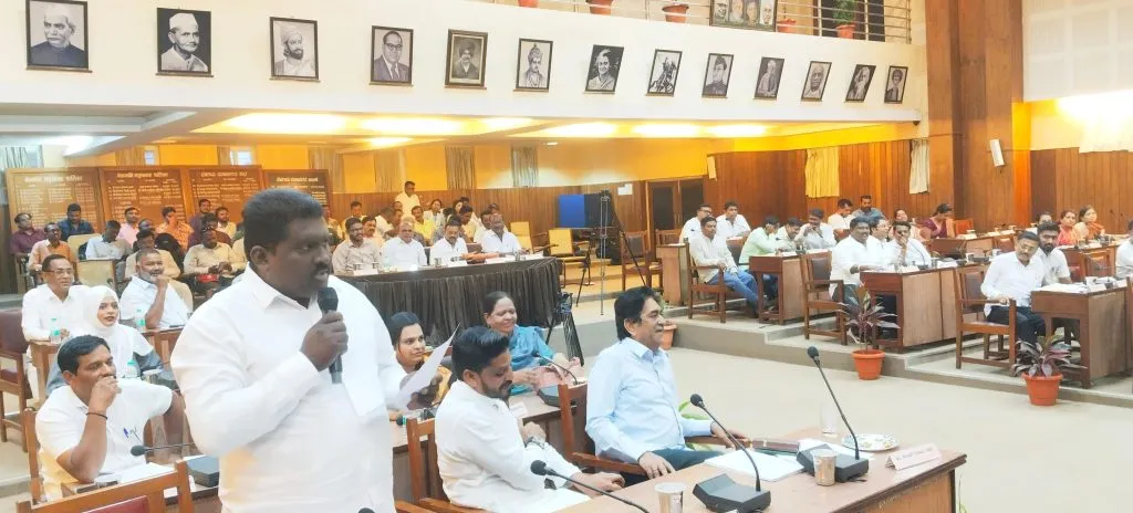 Notice-topic sheet available in Marathi language