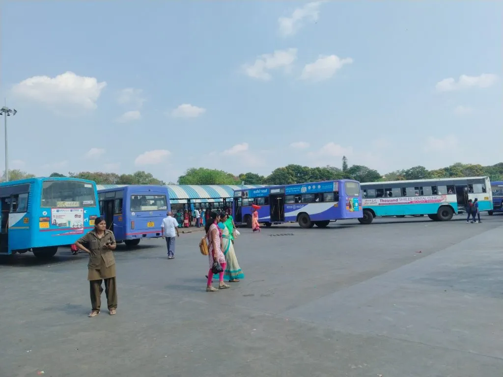 Passenger numbers drop due to rising heat