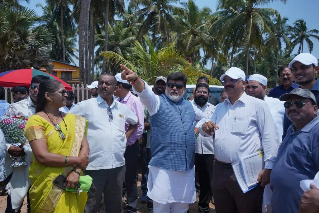 Complete the work on Mirya bunds immediately