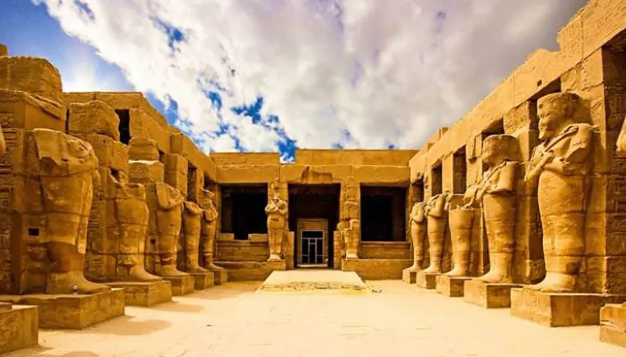 2600 वर्षे जुना रहस्यमय खजिना लागला हाती 2600-year-old mysterious treasure found