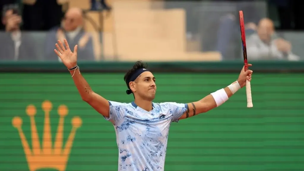 Djokovic defeated by Tabilo