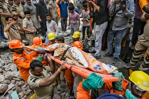11 killed in building collapse in Delhi