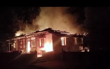 माईण येथील आगीत घर बेचिराख