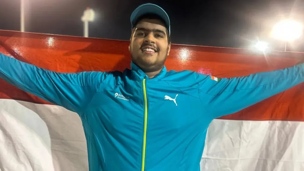 निश्चयला गोळाफेकमध्ये रौप्य Nishcha wins silver in shot put