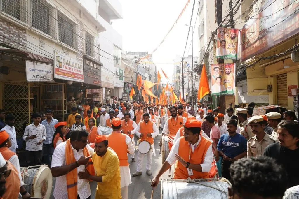 Start the Shiv Jayanti procession on time