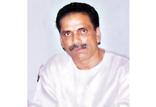 वृत्तपत्र जाहिरात क्षेत्रातील बुजुर्ग सुरेंद्र काकोडकर यांचे निधन Surendra Kakodkar, a veteran in the newspaper advertising industry, passes away