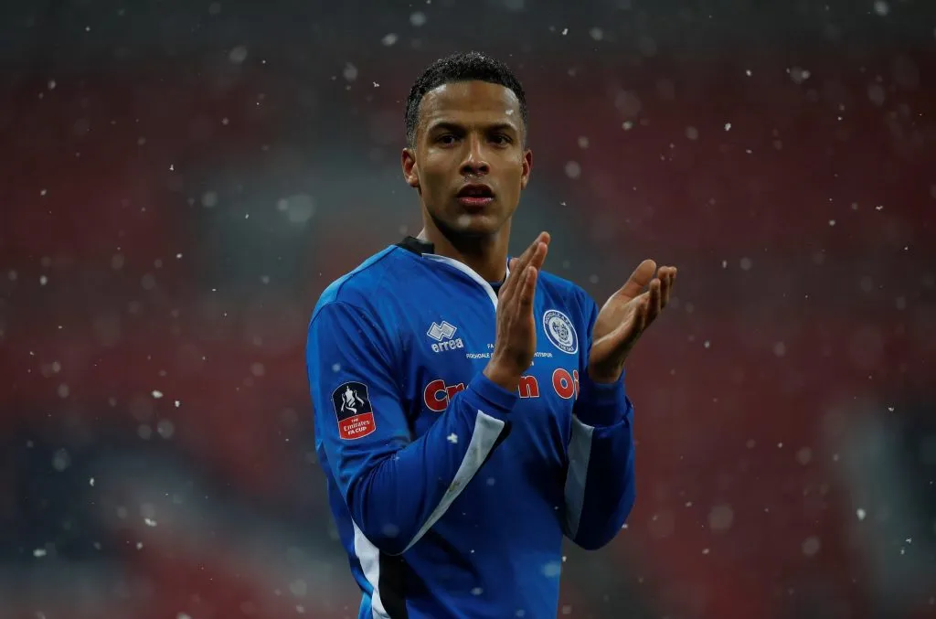 Footballer dies of cancer